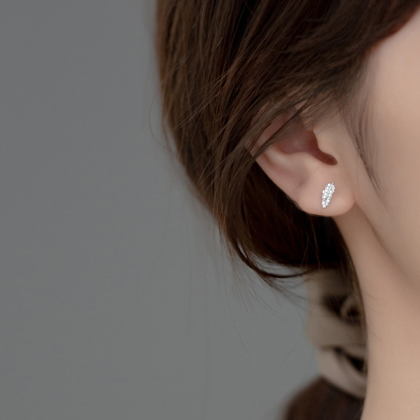 A35752 s925 sterling silver fashion trendy rhinestone feather chic elegant earrings