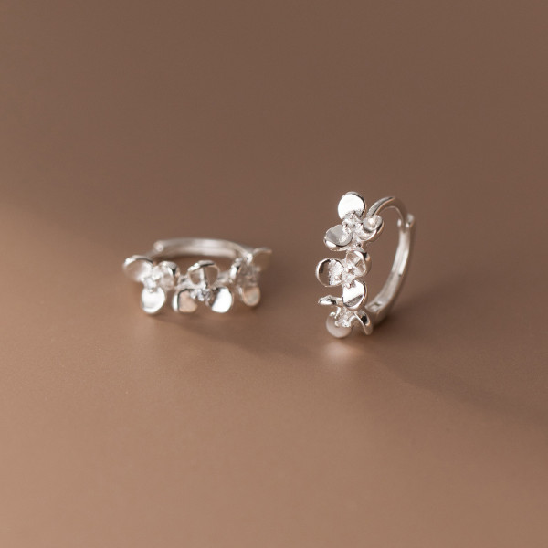 A37960 s925 sterling silver rhinestone design earrings