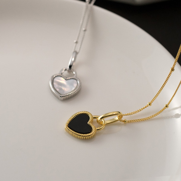 A43440 s925 sterling silver vintage black white heart fashion necklace
