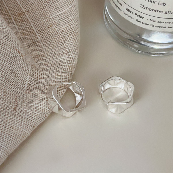 A41703 sterling silver simple elegant stud earrings