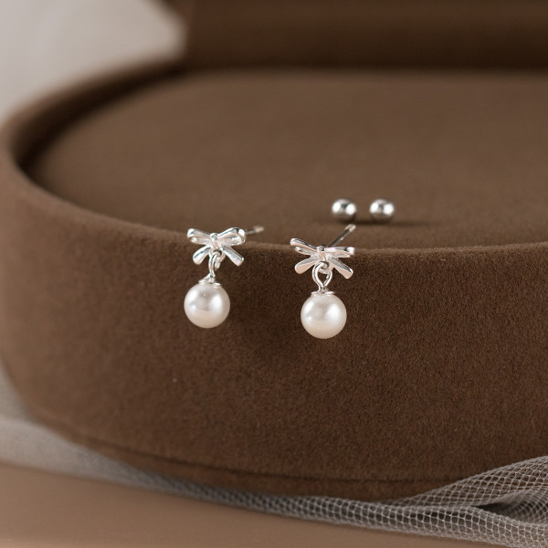 A44897 s925 sterling silver sweet dainty butterfly stud earrings