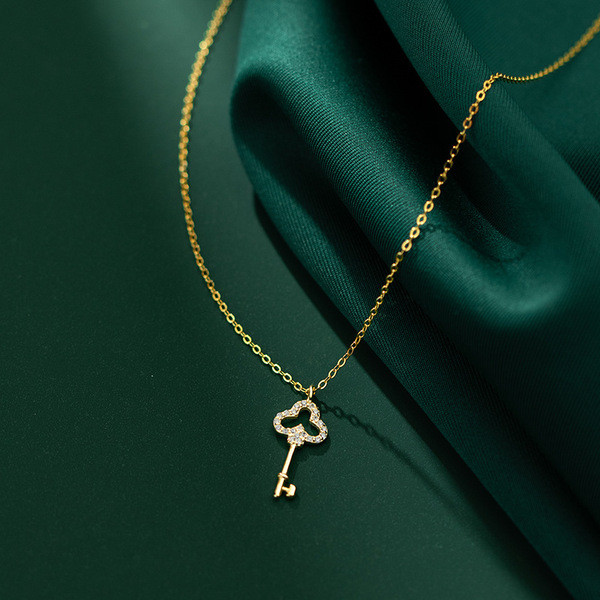 A34610 s925 sterling silver simple trendy rhinestone key necklace