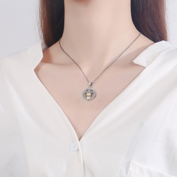 A32844 s925 sterling silver vintage smilingface necklace