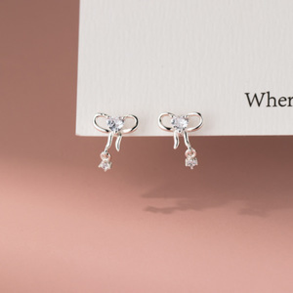 A44405 silver sweet heart rhinestone butterfly hollowed bar stud earrings