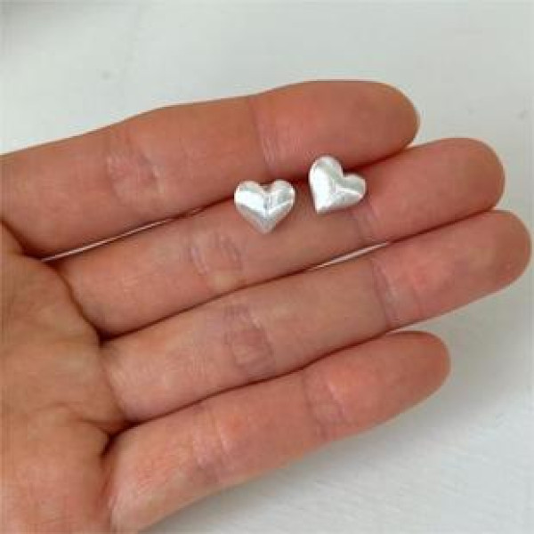 A39915 sterling silver heart stud earrings simple fashion elegant earrings