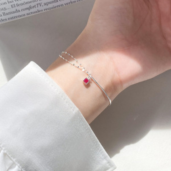 A46321 s925 silver simple square rhinestone symmetric lip charm bracelet