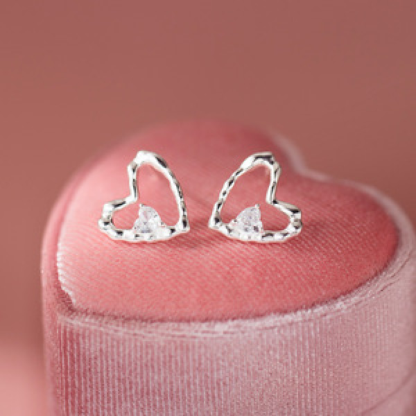 A44166 s925 sterling silver simple rhinestone hollowed heart stud earrings
