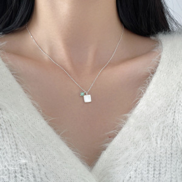 A46233 s925 silver sweet square necklace