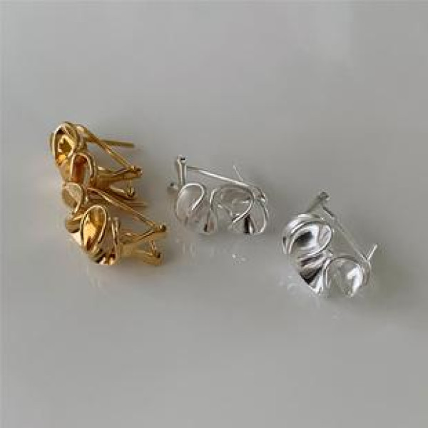 A42741 sterling silver heart stud simple fashion earrings