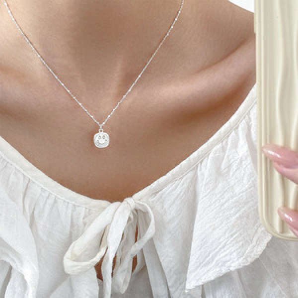A45938 s925 silver trendy sweet dainty smilingface shell square necklace