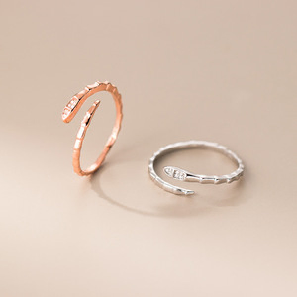 A45307 s925 sterling silver dainty simple elegant rhinestone serpent ring