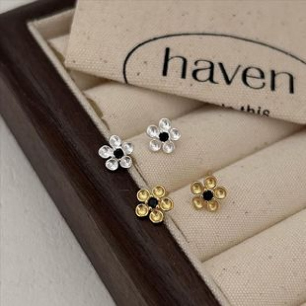 A42257 sterling silver stud simple elegant earrings