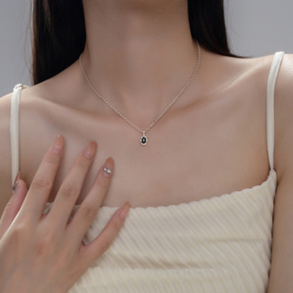 A39753 s925 sterling silver oval black rhinestone grade elegant necklace
