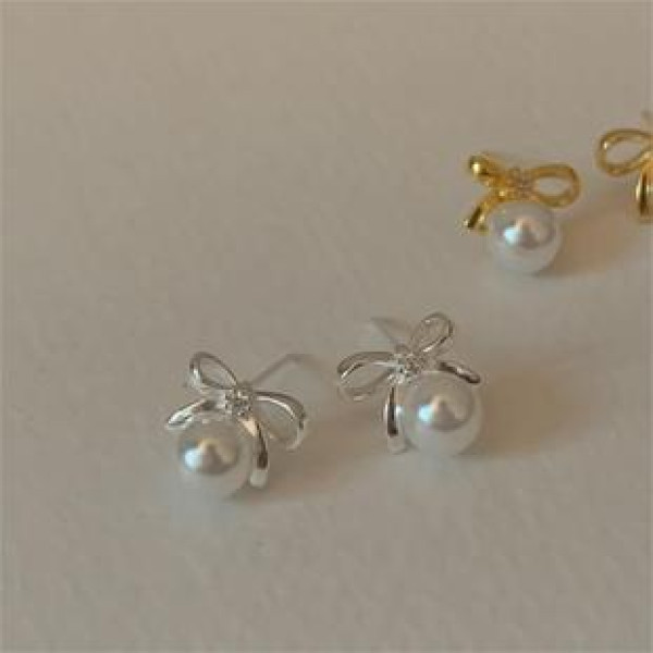 A42262 sterling silver butterfly pearl stud simple elegant earrings