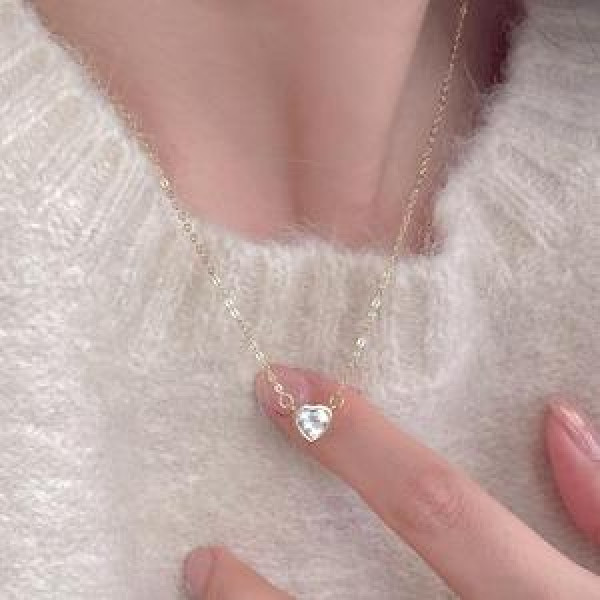 A45761 sterling silver heart cubic zirconia simple elegant necklace