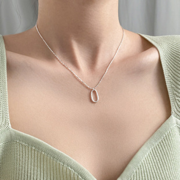 A43298 s925 sterling silver hollowed oval geometric circle necklace