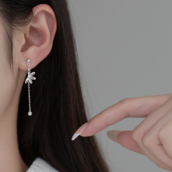 A38058 s925 sterling silver rhinestone flower fringe stud earrings