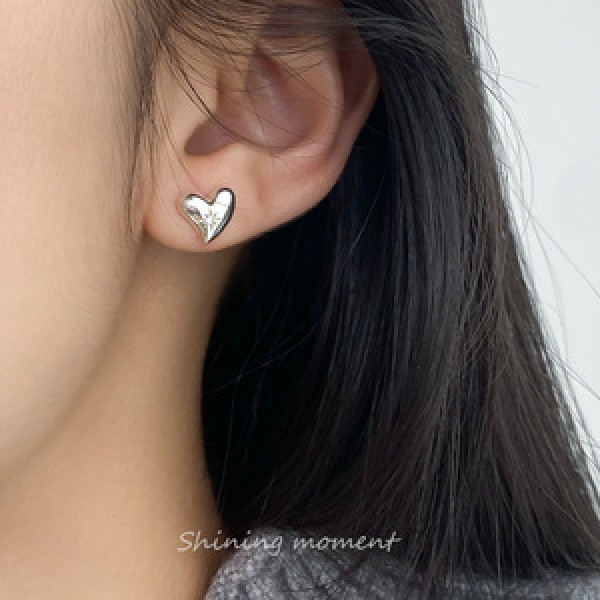 A44355 s925 sterling silver trendy sweet rhinestone heart stud earrings