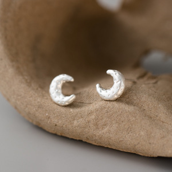 A45454 s925 sterling silver trendy sweet moon stud earrings