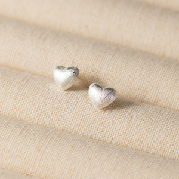 A43544 s925 sterling silver trendy sweet heart stud earrings