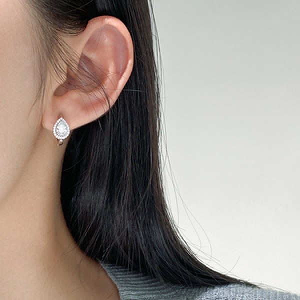 A46084 s925 sterling silver simple dainty rhinestone teardrop ear buckle