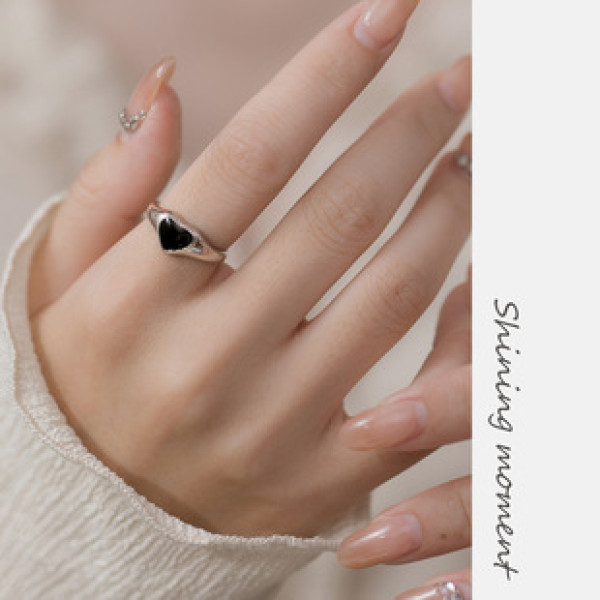 A39833 silver vintage black heartshape heart ring