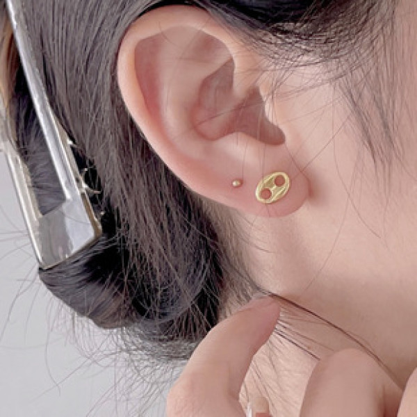 A40351 sterling silver stud earrings simple fashion elegant earrings