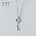 A35332 s925 sterling silver sweet rhinestone key necklace
