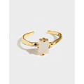A34462 wrinkled quality cubiczirconia ring