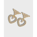 A33265 design white heart earrings