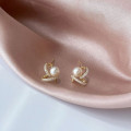 A45002 s925 sterling silver dainty simple rhinestone heart stud earrings