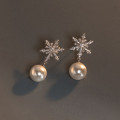 A44801 s925 sterling silver rhinestone snowflake artificial pearl christmas earrings