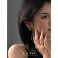 A43072 s925 sterling silver fashion teardrop cubic zirconia stud earrings