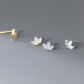 A36407 s925 sterling silver cute piercing rhinestone leaf earrings